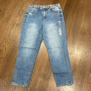 NWT AMERICAN EAGLE MOM JEANS 10R